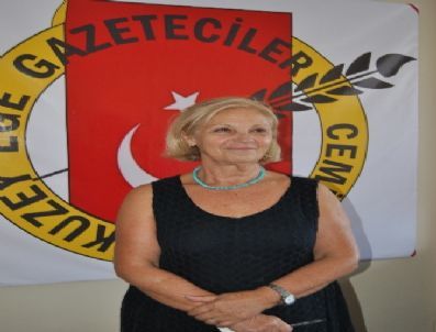 Tansel Çölaşan: Ak Partiye Oy Veren Şehit Anneleri De Suçlu