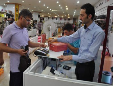 Yozgat`ta Bayram Alışverişi Arife Gününde De Sürdü