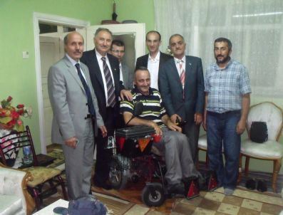 Ak Partili Vekil, Her Gün Fakir Bir Aile İle İftarını Açıyor