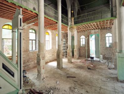 TURGUT OĞUZ - Aliağa’da Tarihi Cami Restorasyonu Başladı