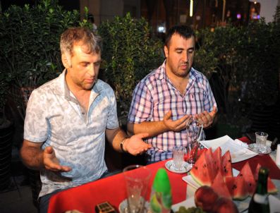 DESERT ROSE - Çin’deki Azerilerin İftar Sevinci