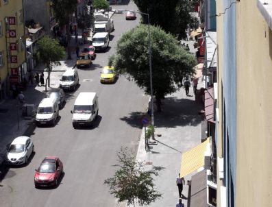 Kars Belediyesi’nin Asfalt Çalışmaları Vatandaşların Yüzünü Güldürdü