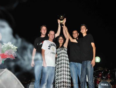 İSMAİL CEM - Kuşadası 3. Genç Mikrofon Şarkı Yarışması 6 Ağustos’ta