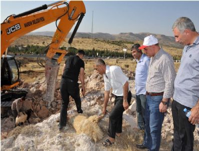 BEŞIR AYANOĞLU - Mardin Otogarı`nın Temeli Atıldı