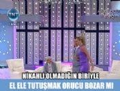 Türkçe yazılmış Kur'an-ı Kerim gerçek Kur'an değil