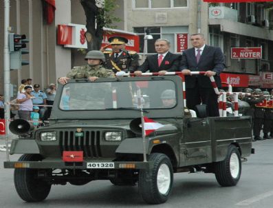 30 Ağustos`un Yıldönümü Sakarya`da Coşkuyla Kutlandı