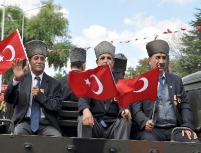 İSMAIL OK - 30 Ağustos Zafer Bayramı Balıkesir`de Coşkuyla Kutlandı