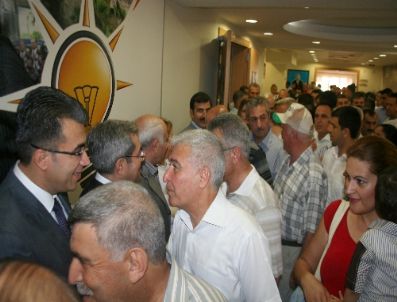 VAHIT KIRIŞÇI - Ak Parti`nin Bayramlaşmasına Yoğun İlgi