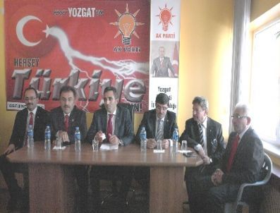 Ak Partili Vekiller Partililerle Bayramlaştı