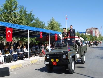 SERHAT TEMEL - Batman`da 30 Ağustos Zafer Bayramı Coşkuyla Kutlandı