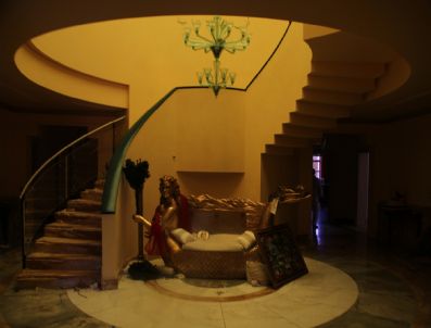 Cezayir`de Doğum Yapan Ayşe Kaddafi`nin Trablus`taki Evi İsyancıların Kontrolünde