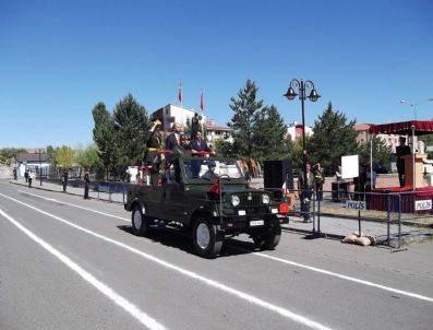 Zafer Bayramı Kars’ta Törenlerle Kutlandı