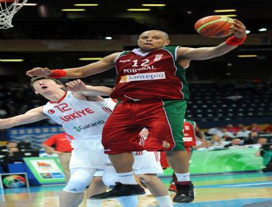 12 Dev Adam Avrupa Şampiyonası`na Farklı Başladı