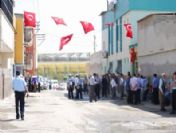 Bakan Çelik`ten Şehit Ailesine Taziye Ziyareti