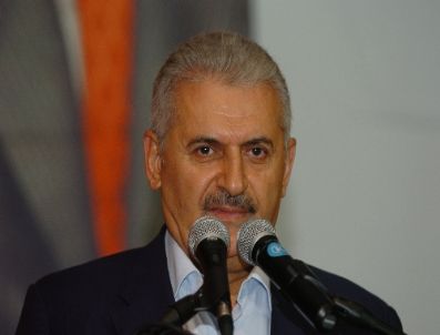 Bakan Yıldırım: İzmirli 35 Projeyi Sahiplendi