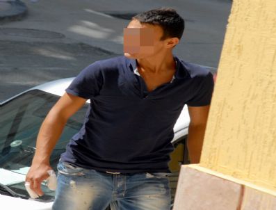 Bıçaklı Kavgada Gözaltına Alınan Genç Adliyeye Sevk Edildi