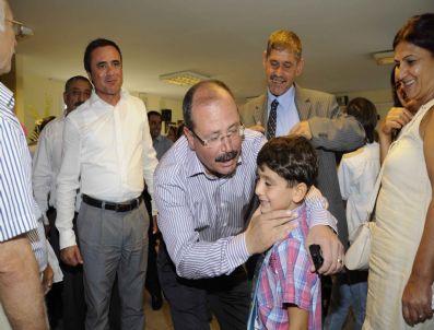 Kuşadası`nda Bayram Kutlamaları