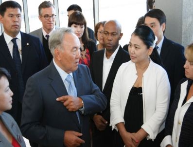 TAHA ALTAYLI - Nazarbayev, Türk İnşaat Şirketinin Yaptığı Okulun Açılışını Yaptı