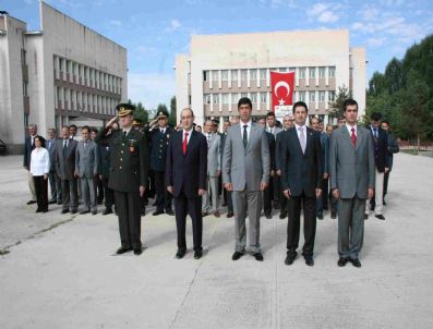 Pasinler’de Zafer Bayramı Coşkusu