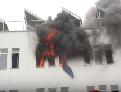 Trabzonspor Tesislerindeki Yangın Söndürüldü