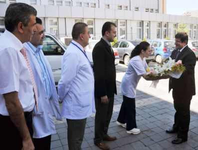 YUSUF MAYDA - Vali`den Trafik Uyarısı