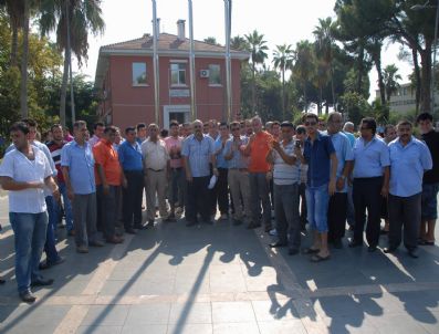 ABDULLAH ÖZDEMIR - Alanya'da Dolmuşçular Eylem Yaptı