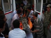 Askeri araç devrildi 2 şehit