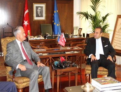 Avrupa Birliği Bakanı ve Başmüzakereci Bağış, Deik Heyeti İle Görüştü