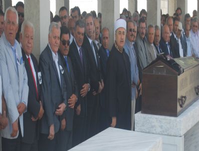 Cumhurbaşkanı Abdullah Gül Cenaze Törenine Katıldı