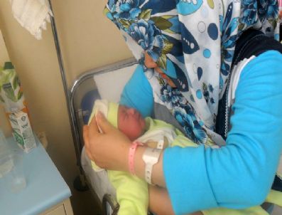 Emzirmeye 'vize' Engeli