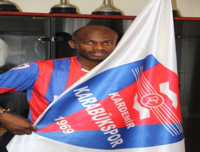 JAMAIKA - Karabükspor, Shelton`a İmza Attırdı