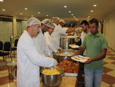 HALIL BAKıRCı - Rize Belediyesi’nden 5 Yıldızlı İftar