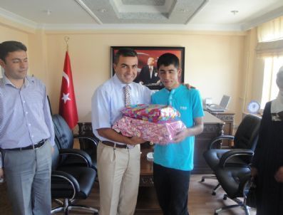 Sbs Narman Birincisi Fen Lisesine Yerleşti