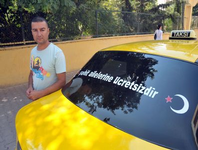 Şehit Haberlerine Üzülen Taksici, Şehit Ailelerini Ücretsiz Taşımaya Başladı