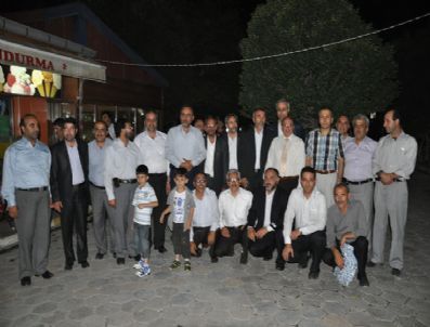 Vali Çiçek'ten İran Heyetine İftar Yemeği