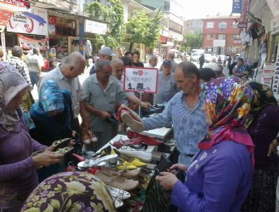 KALAFAT - Alaplı'da 2 Tl'ye Ayakkabı
