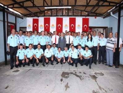 Aldırmaz’dan Zabıtaya Kutlama