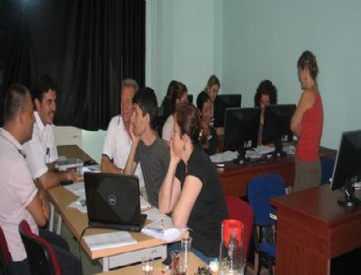 LEONARDO DA VİNCİ - Bergama'da Ab Projesi Hazırlama Eğitim Verildi