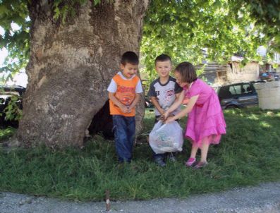 SARıCAN - Büyüklere Örnek Oldular