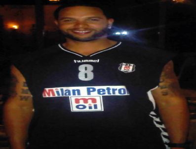 DERON WILLIAMS - Deron Williams İlk Kez Beşiktaş Forması Giydi