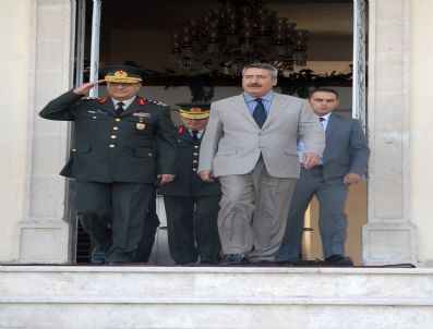 Ege Ordusu Komutanı Veda Ziyaretleri Yaptı