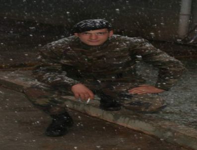 Kamyonun Devrilmesi Sonucu Şehit Olan Asker