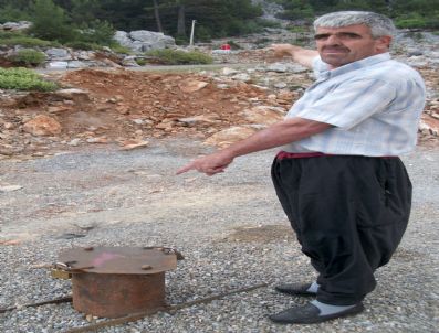 Muhtarların Anlaşmazlığı Köylüyü Susuz Bıraktı