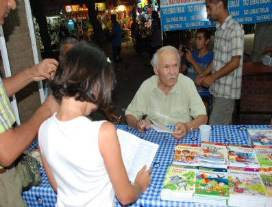 YAŞAR NURI ÖZTÜRK - Muzaffer İzgü Didimlilerle Buluştu