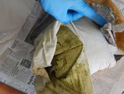 D 100 - Ramazan Ayında Torbacılara Esrar Satan 3 Kişi Yakalandı