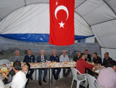 Vali Bilici Şehit Evinde İftar Yaptı