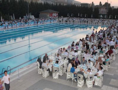 ÖZGEN KESKIN - Ak Parti Yıldırım İlçe Teşkilatı İftarda Buluştu