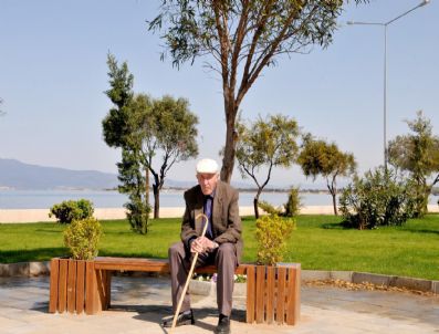 TURGUT OĞUZ - Aliağa Yeşil Alan Miktarında Türkiye Ortalamasını 5`e Katladı