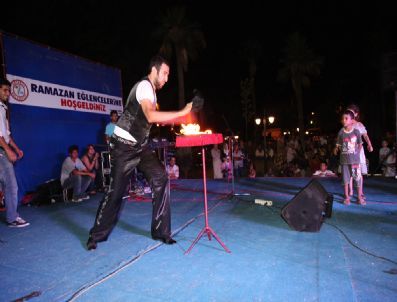 Ramazan Geceleri Sihirbaz Gösterileriyle Renklendi