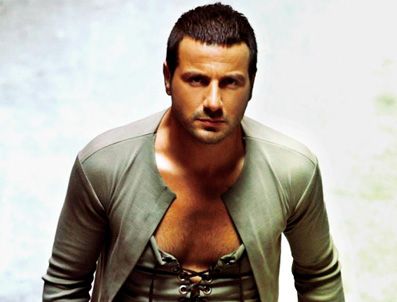 DAVUT GÜLOĞLU - Davut Güloğlu, hediye fişle 20 bin dolar kazandı